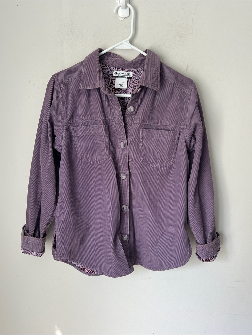 Columbia Purple Corduroy Lined Long Sleeve Full Button Womenโs Shacket sz Med ^
